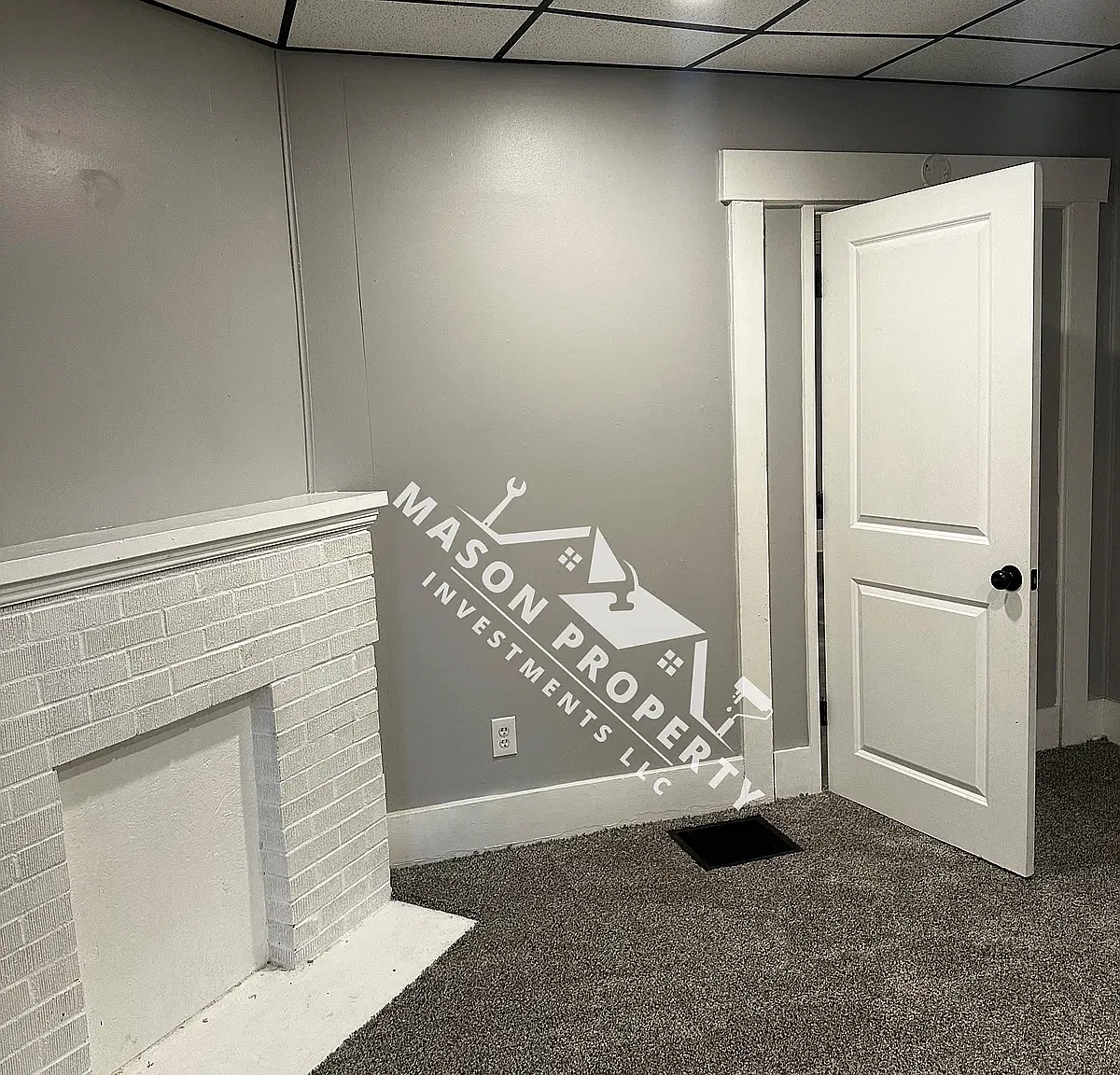 1102 Madison St — Photo 3