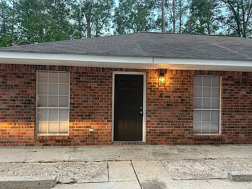 14007 Virginia Dr Photo 1