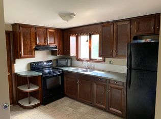 482 W Britannia St APT 3, Taunton, MA 02780