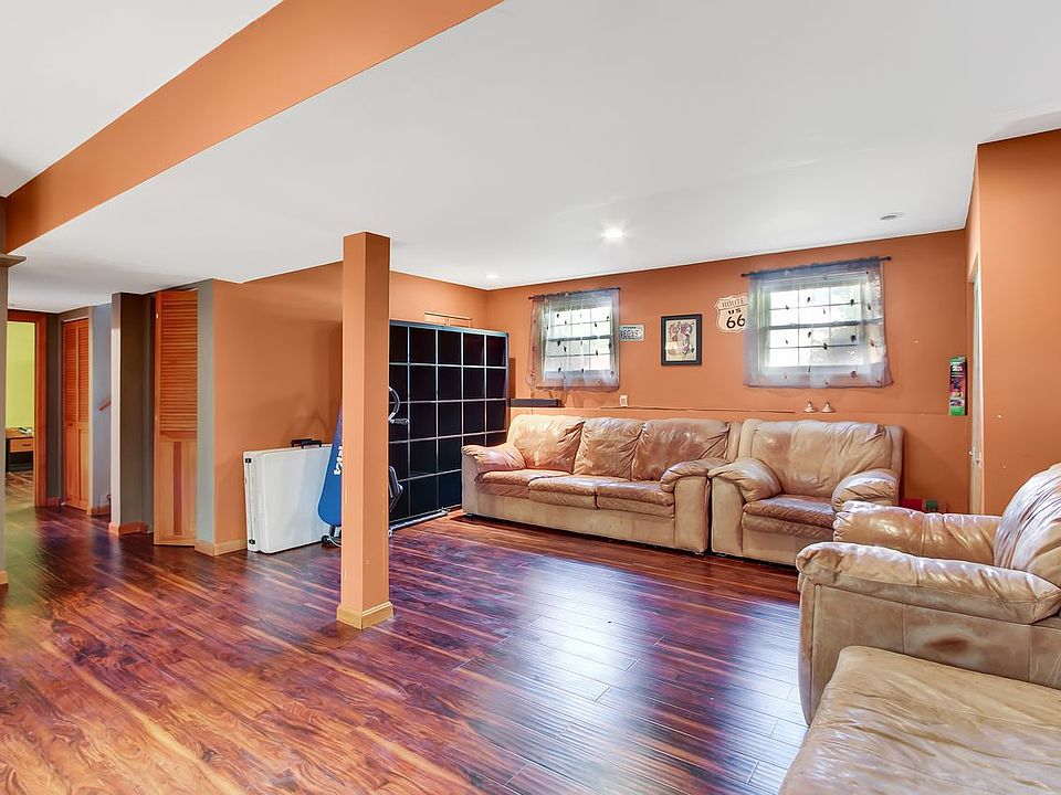 1st image of 2066 Whitney Ln