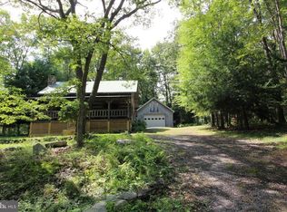 1131 Rhododendron Dr, Terra Alta, WV 26764