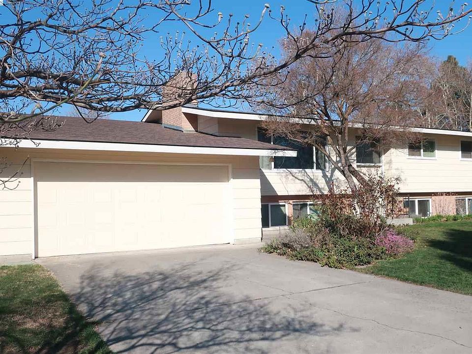 2nd image of 2521 Albemarle Ct