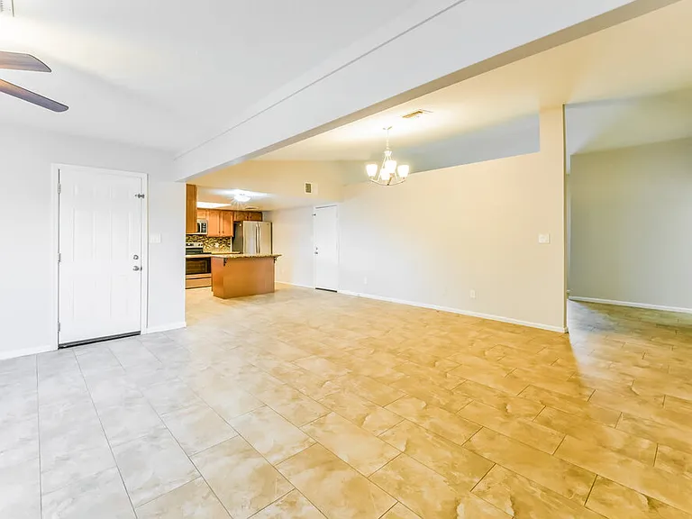 2641 E Isabella Ave — Photo 5