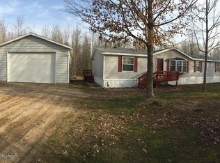 6784 Fuller Rd, Greenville, MI 48838