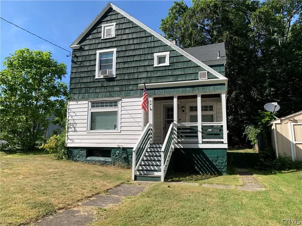 94 Worth St, Fulton, NY 13069