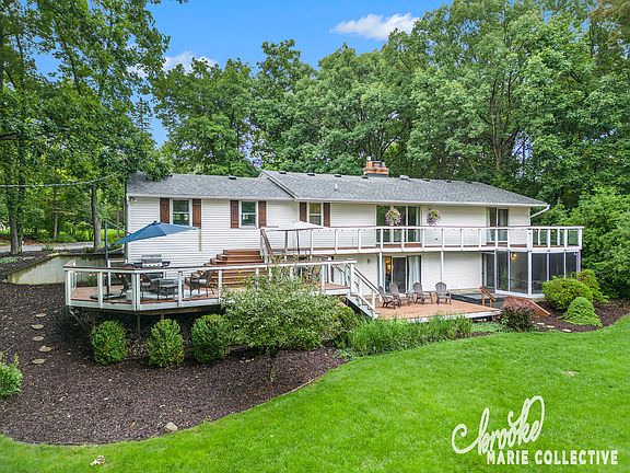 3rd image of 5095 Weeping Willow Dr SE