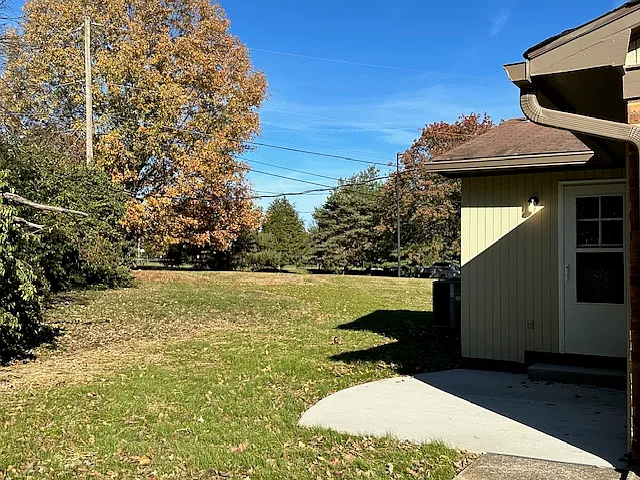 2 bed, 1.5 bath, 950 sqft, $1,500 — Photo 2