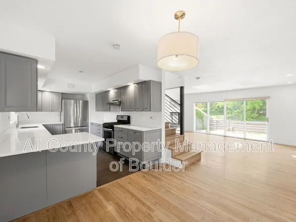 2702 6th St, Boulder, CO 80304