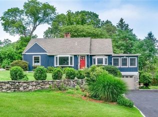 8 Clover Hill Dr, Stamford, CT 06902