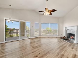 12800 Melville Dr APT B307, Montgomery, TX 77356