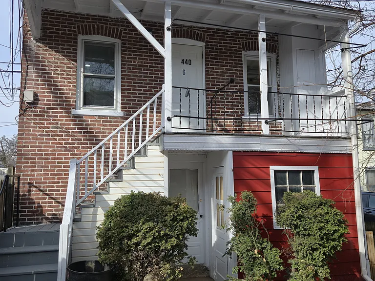440 N 9th St #6 — Photo 2