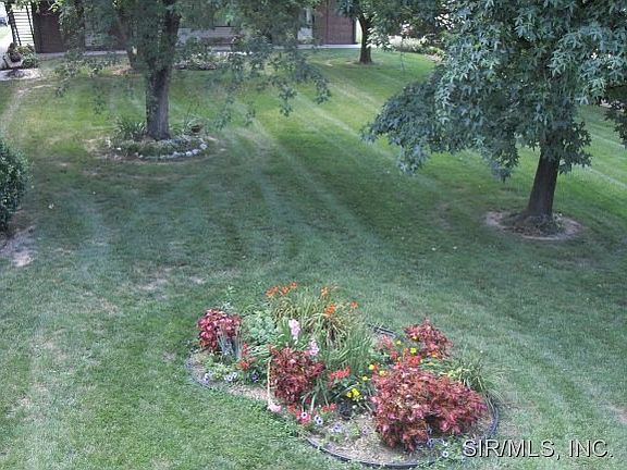 3rd image of 120 Suppiger Ln