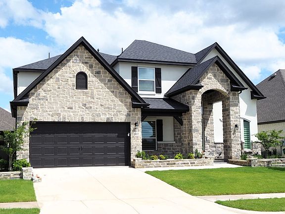 2nd image of 2617 Rosewood Way