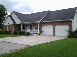 3808 E Fairfield Rd, Mount Vernon, IL 62864