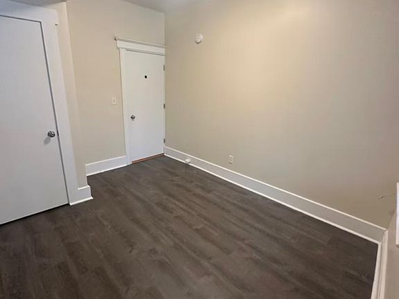4th image of 43 Valerie Dr