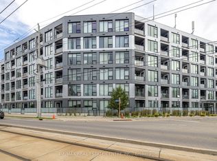 690 King St W #412, Kitchener, ON N2G 0B9