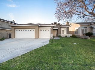 6776 Regal Park Dr, Fontana, CA 92336