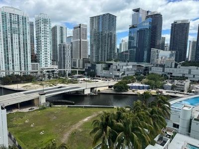 90 SW 3rd St APT 1702, Miami, FL, 33130