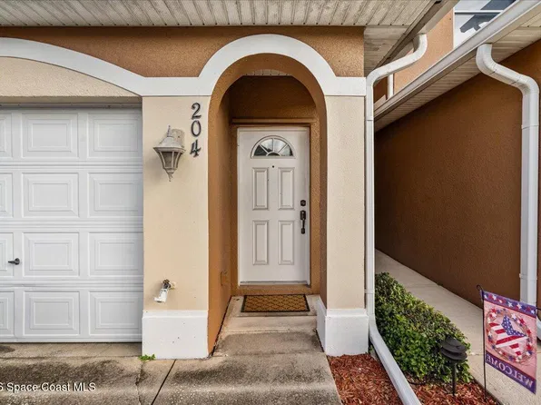 1050 Venetian Dr, Melbourne, FL 32904
