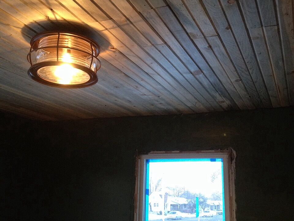 2nd image of 452 N Main St