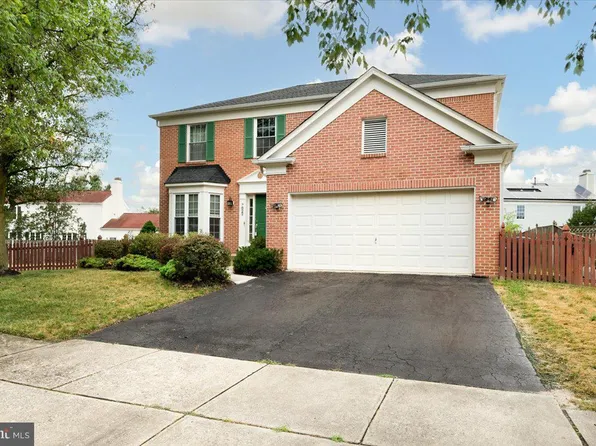 7822 Crossbay Dr, Severn, MD 21144