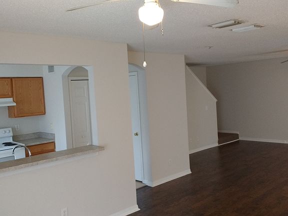 4th image of 7137 Waterside Dr