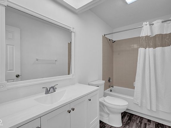 5th image of 1847 Crystal Bay East Dr