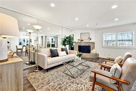 16255 Pacific Cir — Photo 4