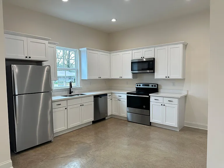 32247 Church St — Photo 2