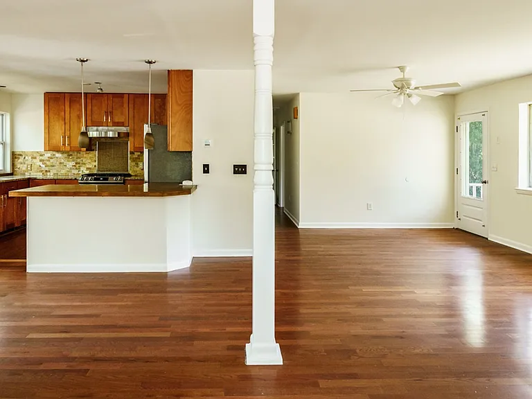 1606 Madrid Ave — Photo 15