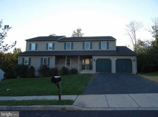 823 Antietam Dr, Douglassville, PA 19518
