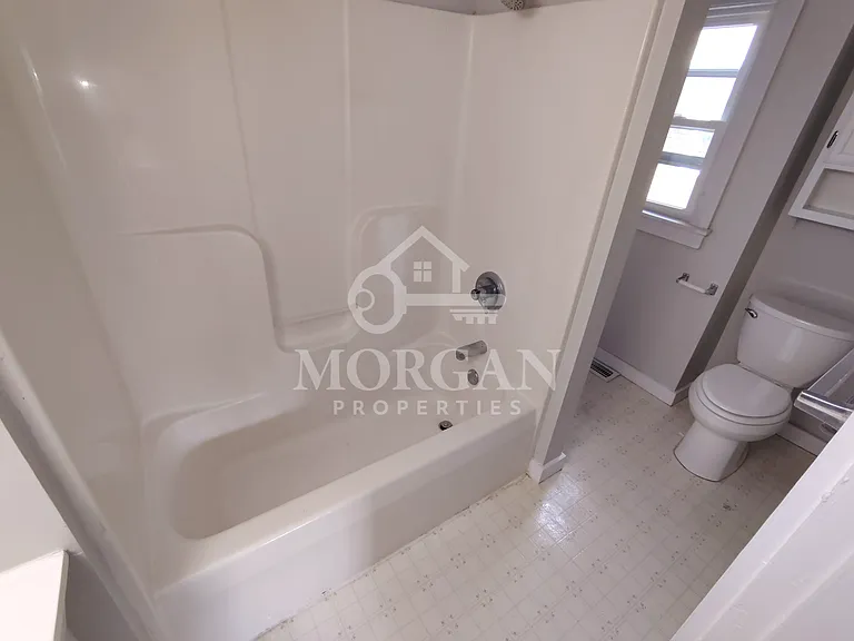 2233 Fairview St — Photo 8