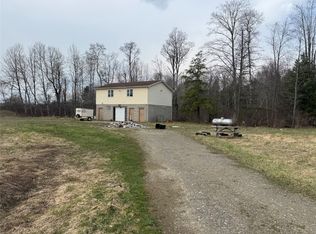 25700 Hermitage Ln, Cambridge Springs, PA 16403