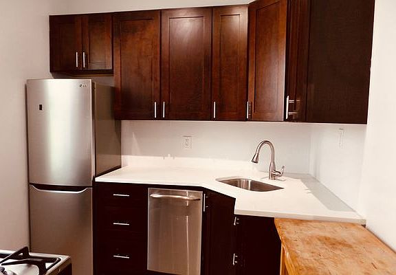 2nd image of 1101 Union St #2B