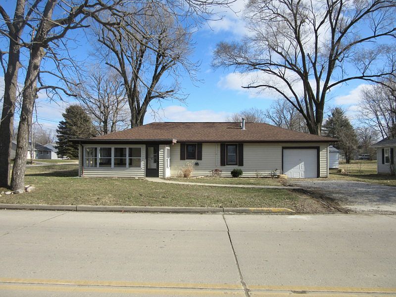 1st image of 802 S Grace Ave