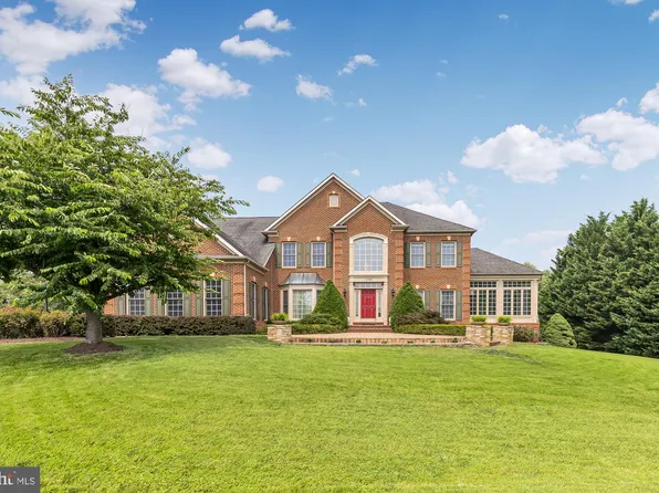 10928 Great Passage Ct, Great Falls, VA 22066