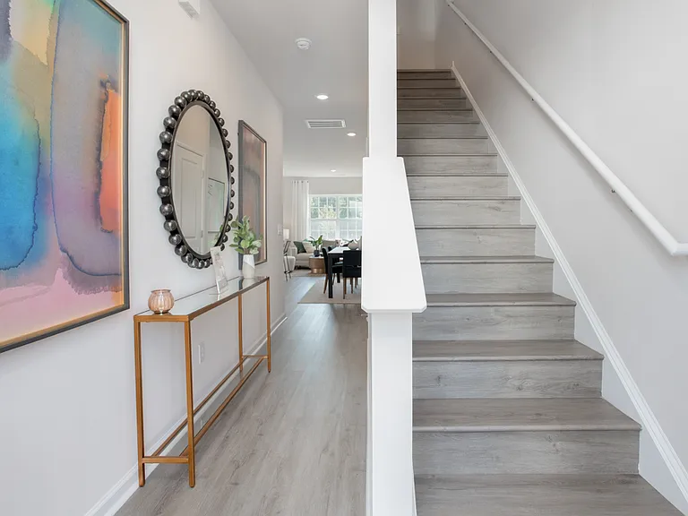 5514 Avery Dr — Photo 2