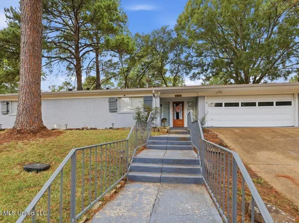 1435 Kimwood Dr, Jackson, MS 39211