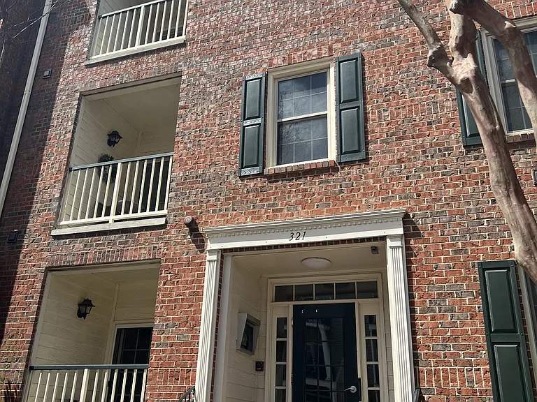 321 Duke St — Photo 12