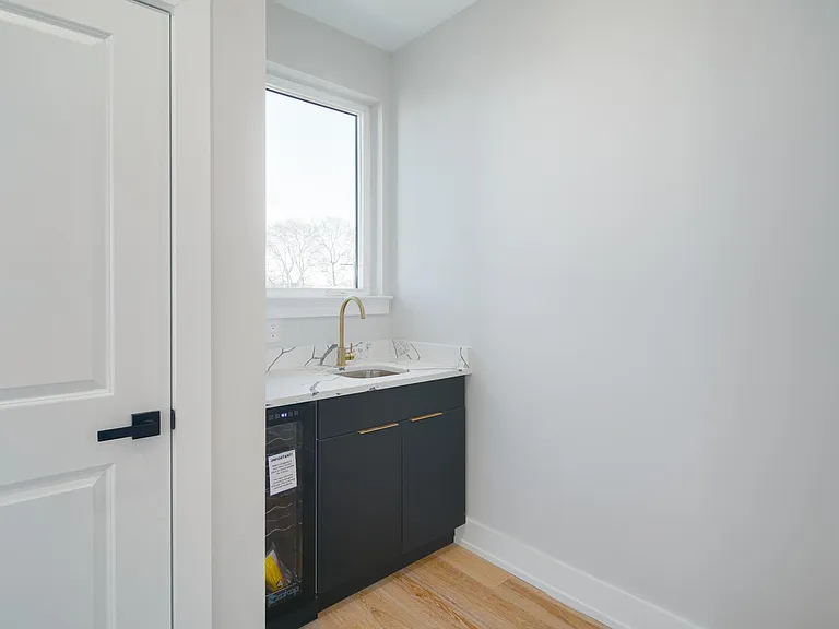 2731 W Jefferson St #4 — Photo 15
