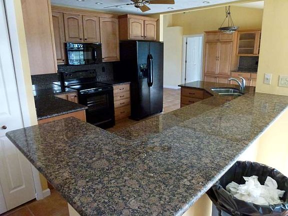 Kitchen with Bar Countertop

