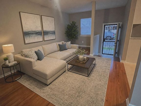 4th image of 2867 E 10th Ave