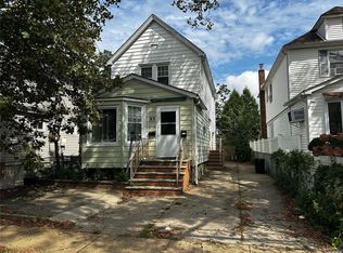 83 Putnam Ave, Valley Stream, NY 11580