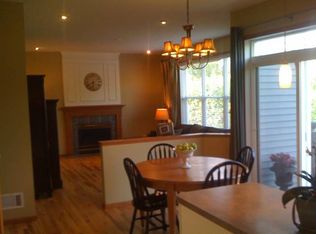 974 Lake Ridge Dr, Woodbury, MN 55129