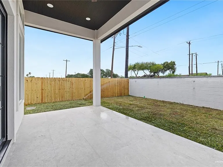 3816 Zimmerus Ave — Photo 24