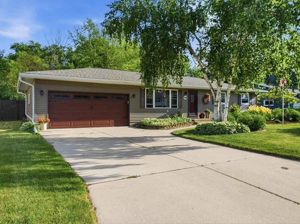 1509 Crystal Ln, Sun Prairie, WI 53590