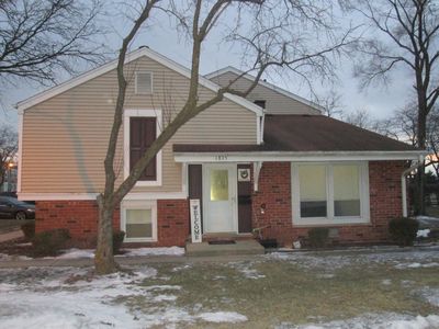 1875 Grantham Pl, Hoffman Estates, IL, 60169