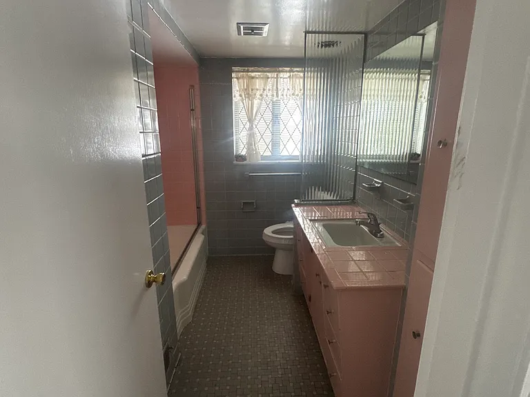 2701 Evergreen Rd — Photo 8