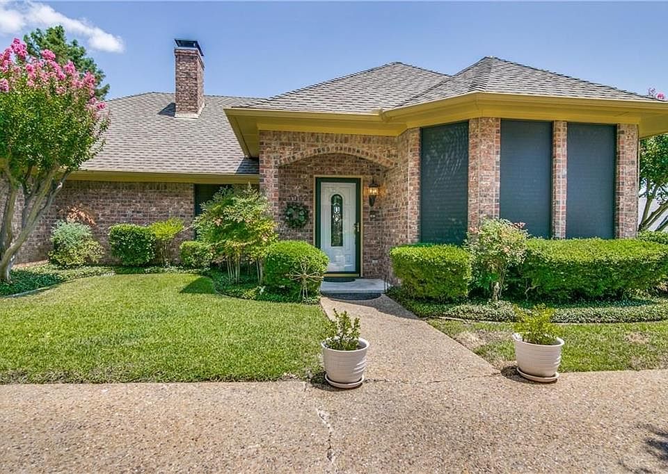 1st image of 3002 Club Hill Dr