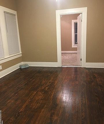3rd image of 1210 Virginia Blvd